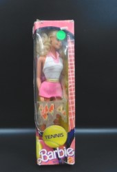 1986 LT BLONDE CANADA BARBIE DOLL ORIGINAL TENNIS OUTFIT IN BOX 1760